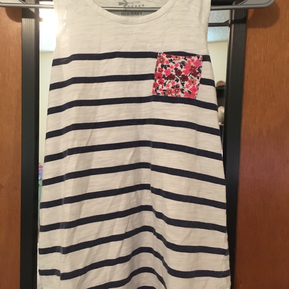 Old navy tank top